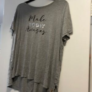 Used Livi Shirt Size 22/24